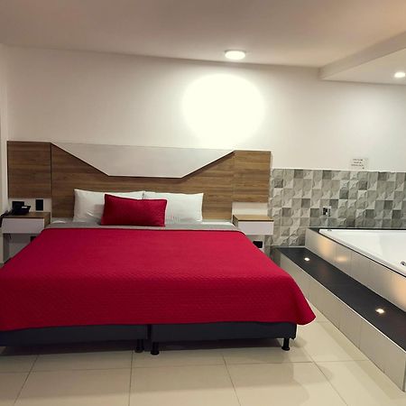 Hotel Ofix Medellín Zewnętrze zdjęcie