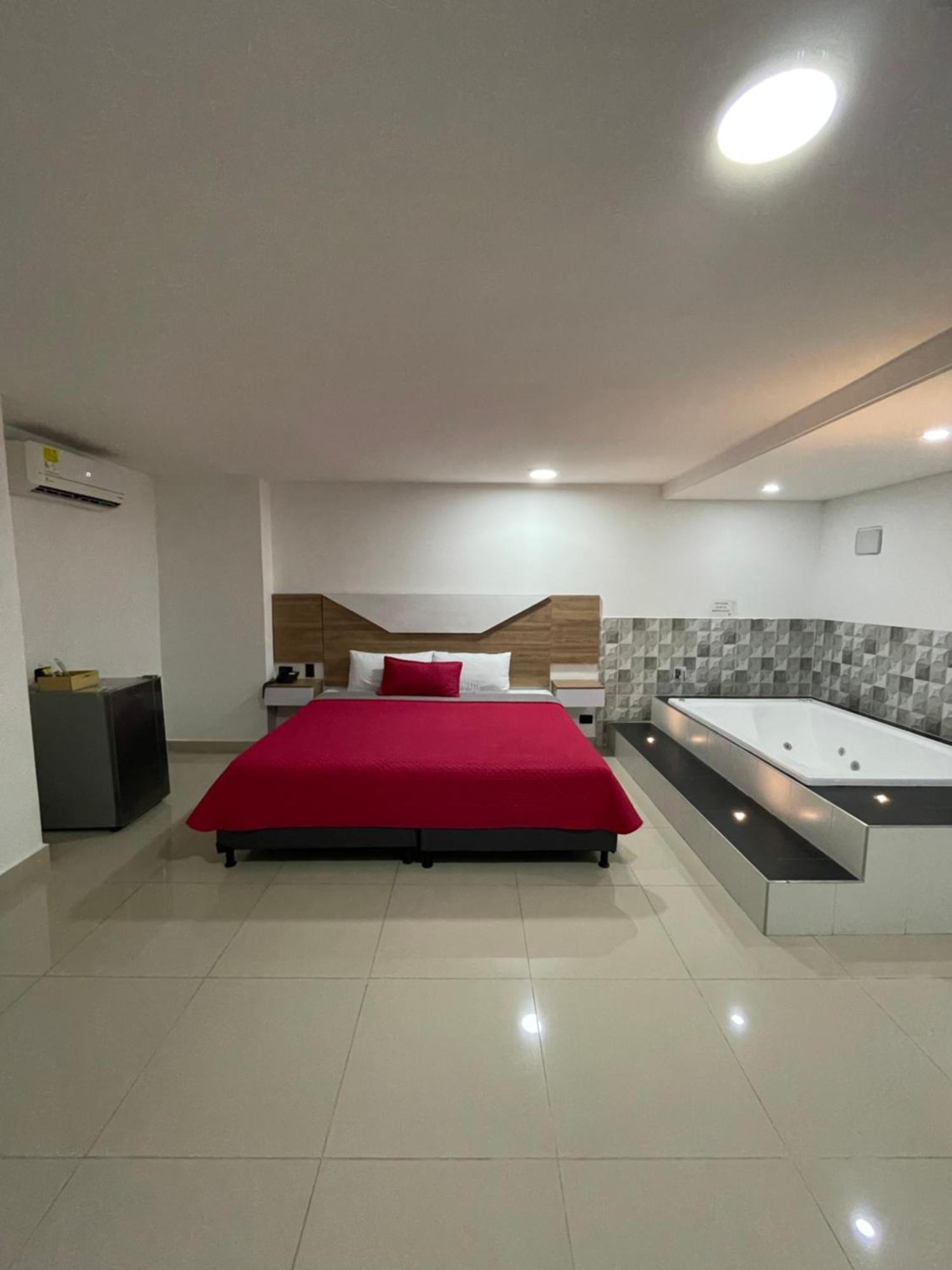 Hotel Ofix Medellín Zewnętrze zdjęcie