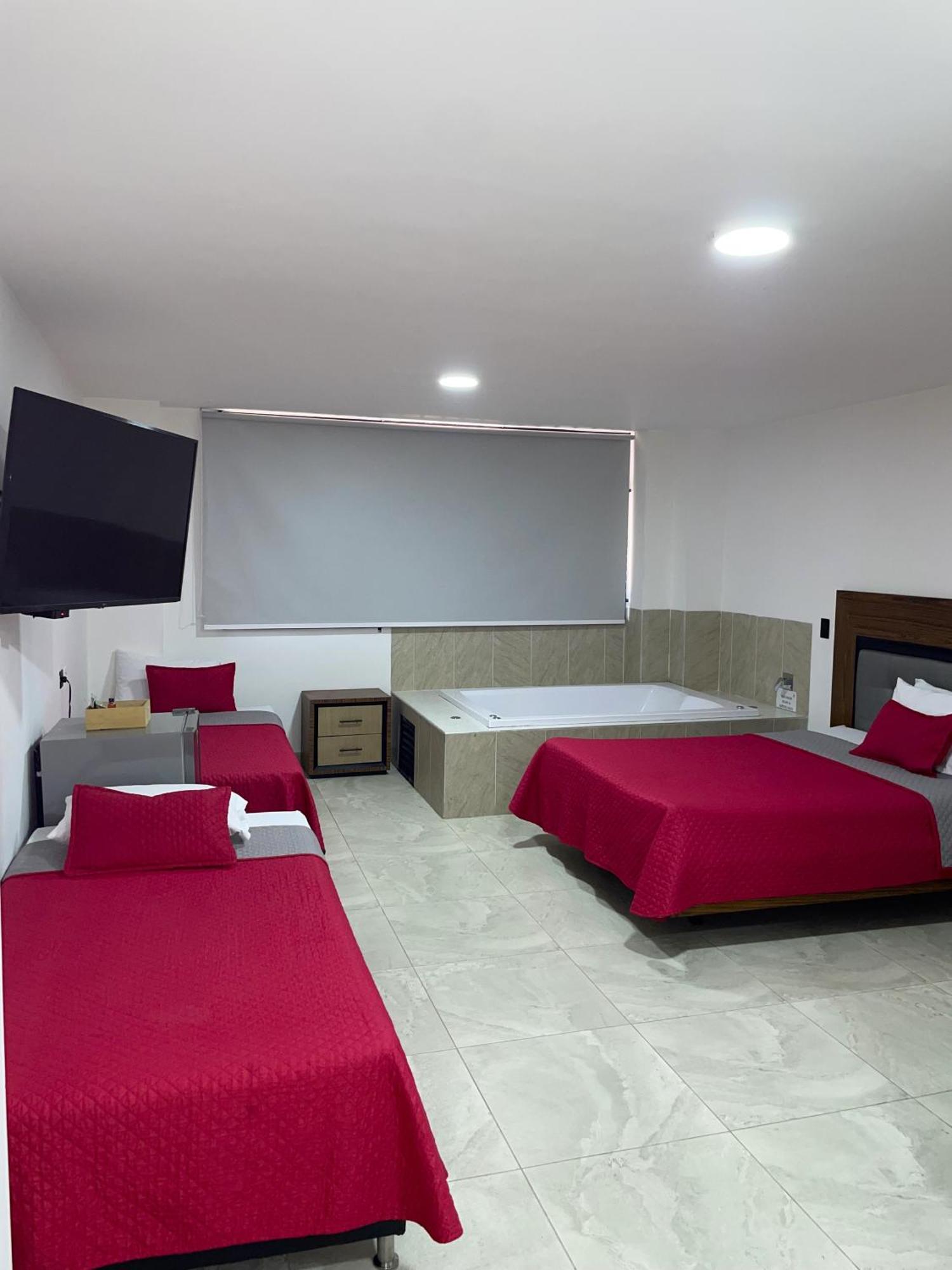 Hotel Ofix Medellín Zewnętrze zdjęcie