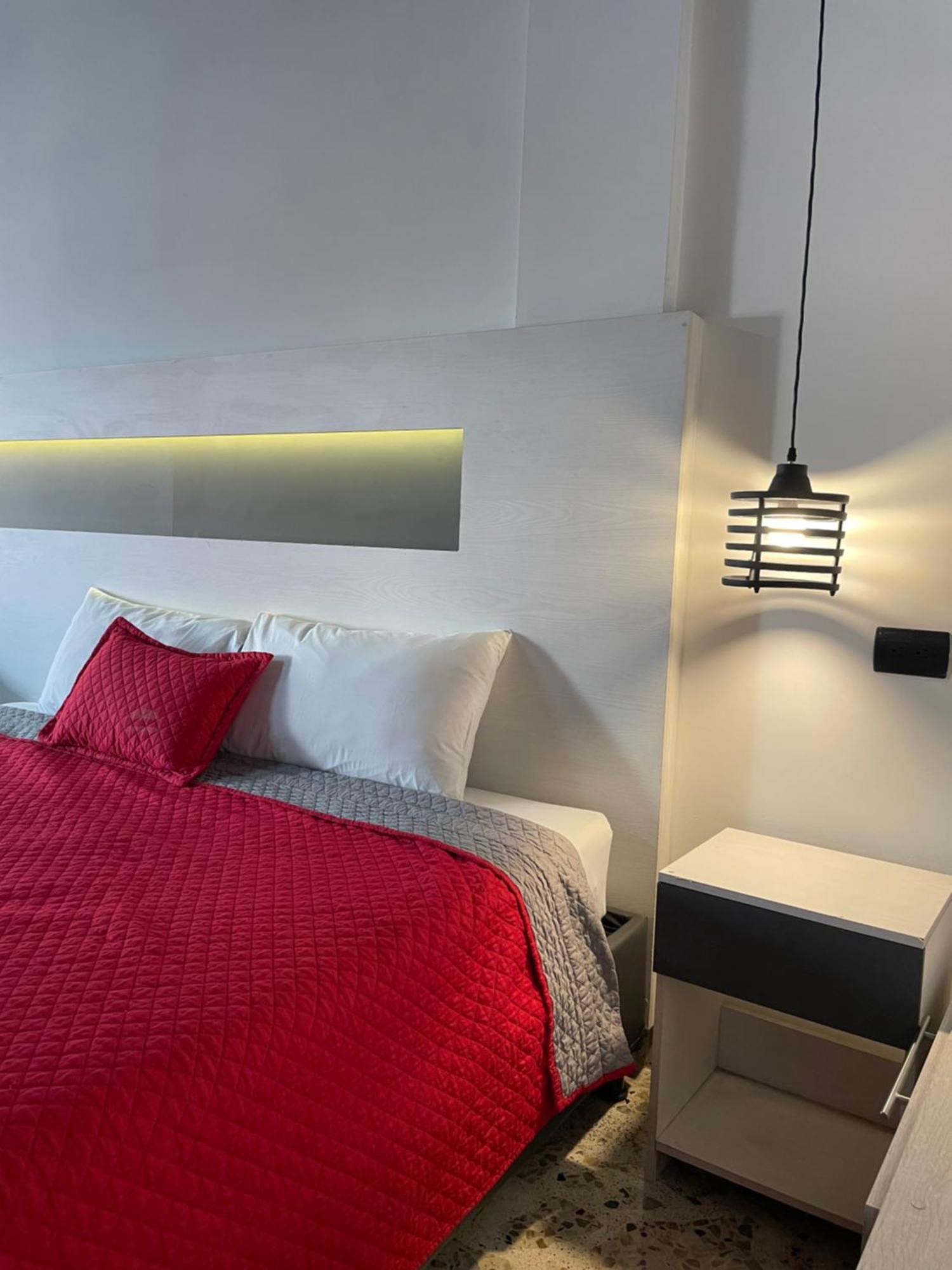 Hotel Ofix Medellín Zewnętrze zdjęcie