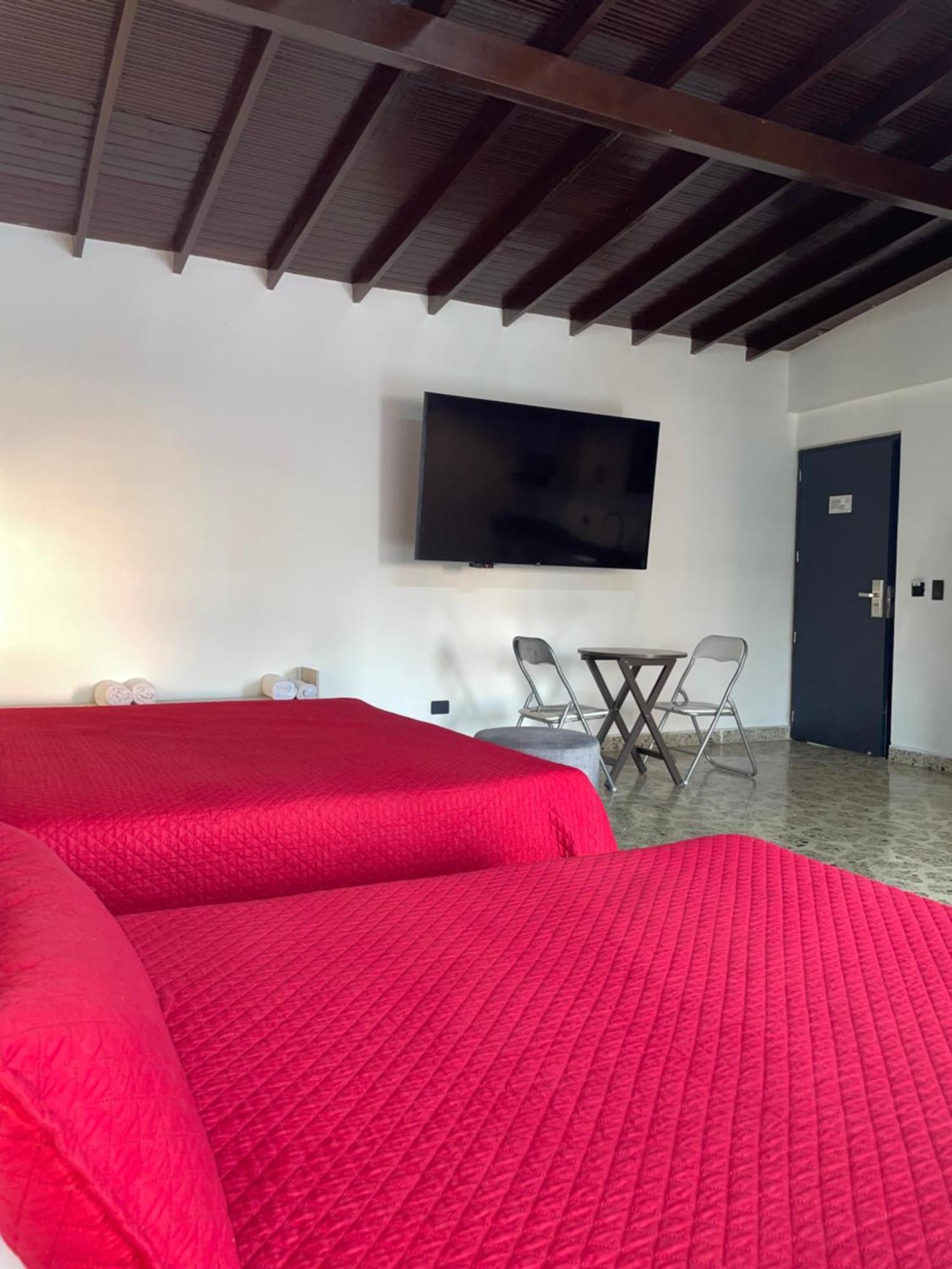 Hotel Ofix Medellín Zewnętrze zdjęcie