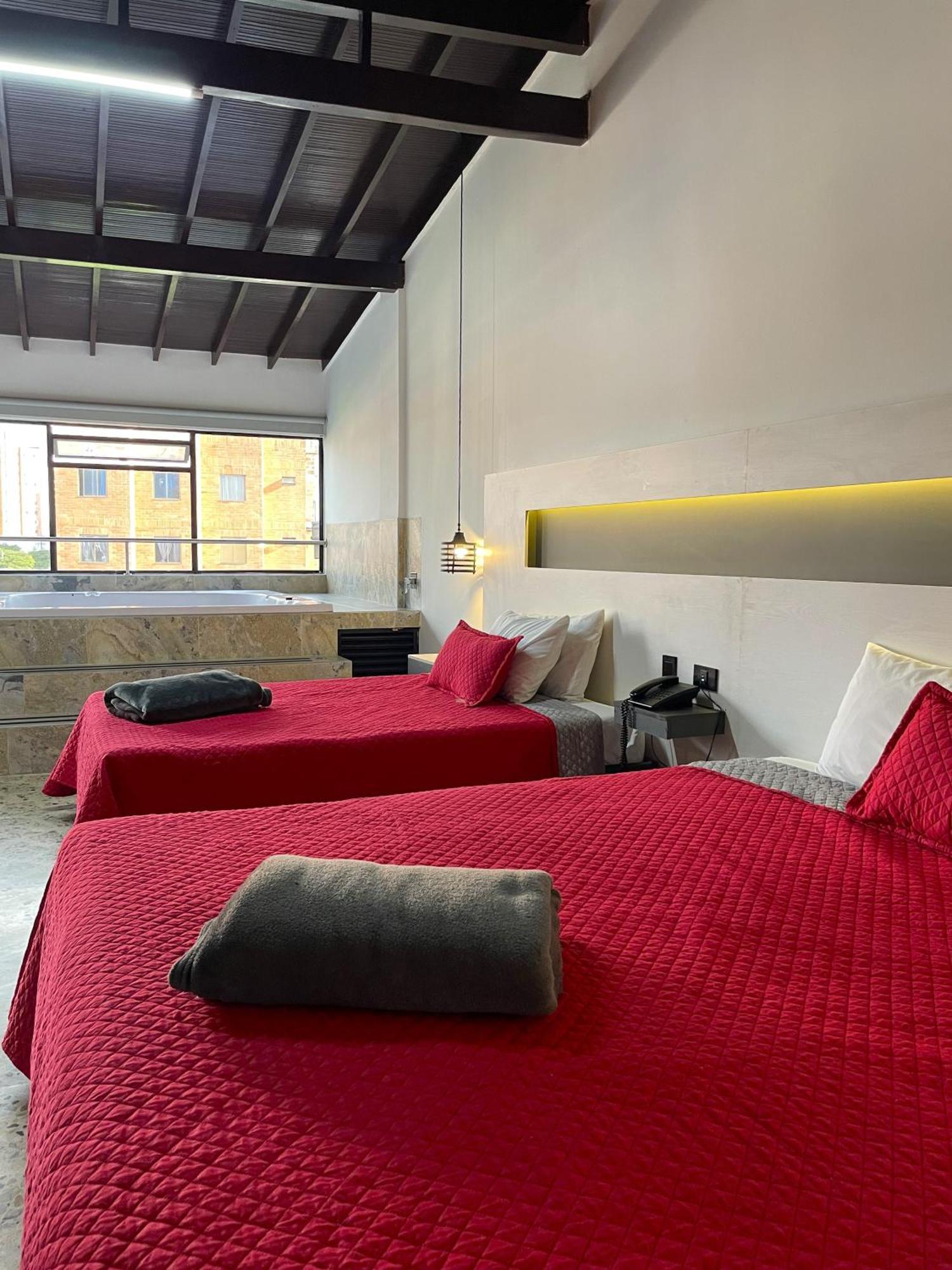 Hotel Ofix Medellín Zewnętrze zdjęcie