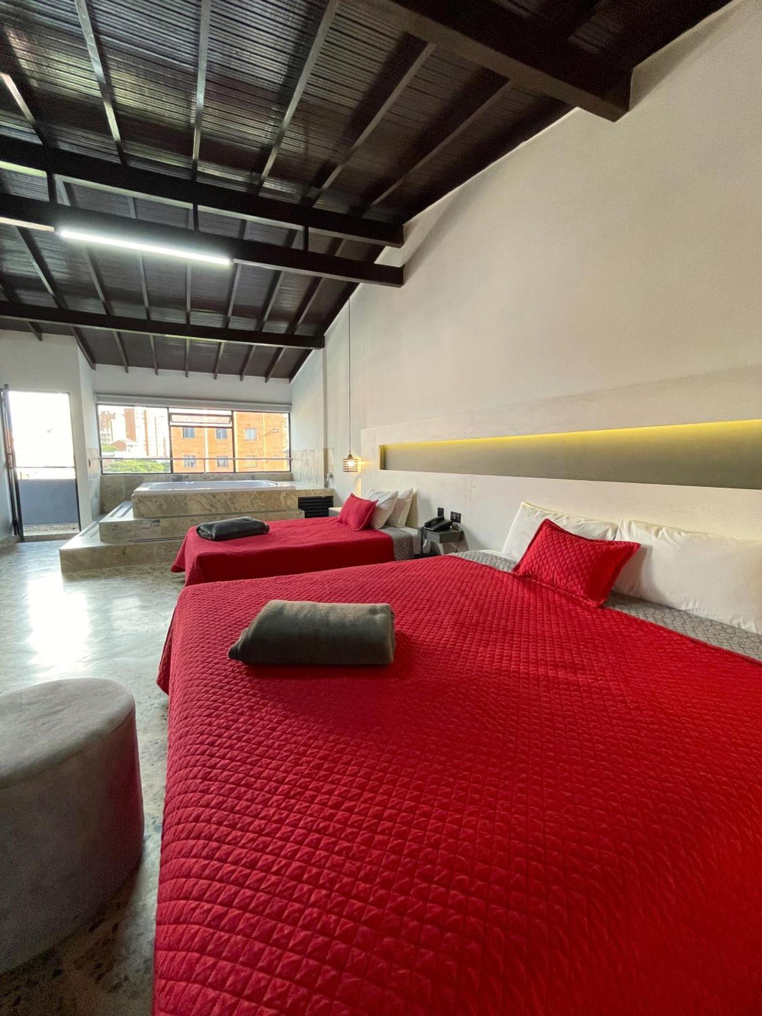 Hotel Ofix Medellín Zewnętrze zdjęcie