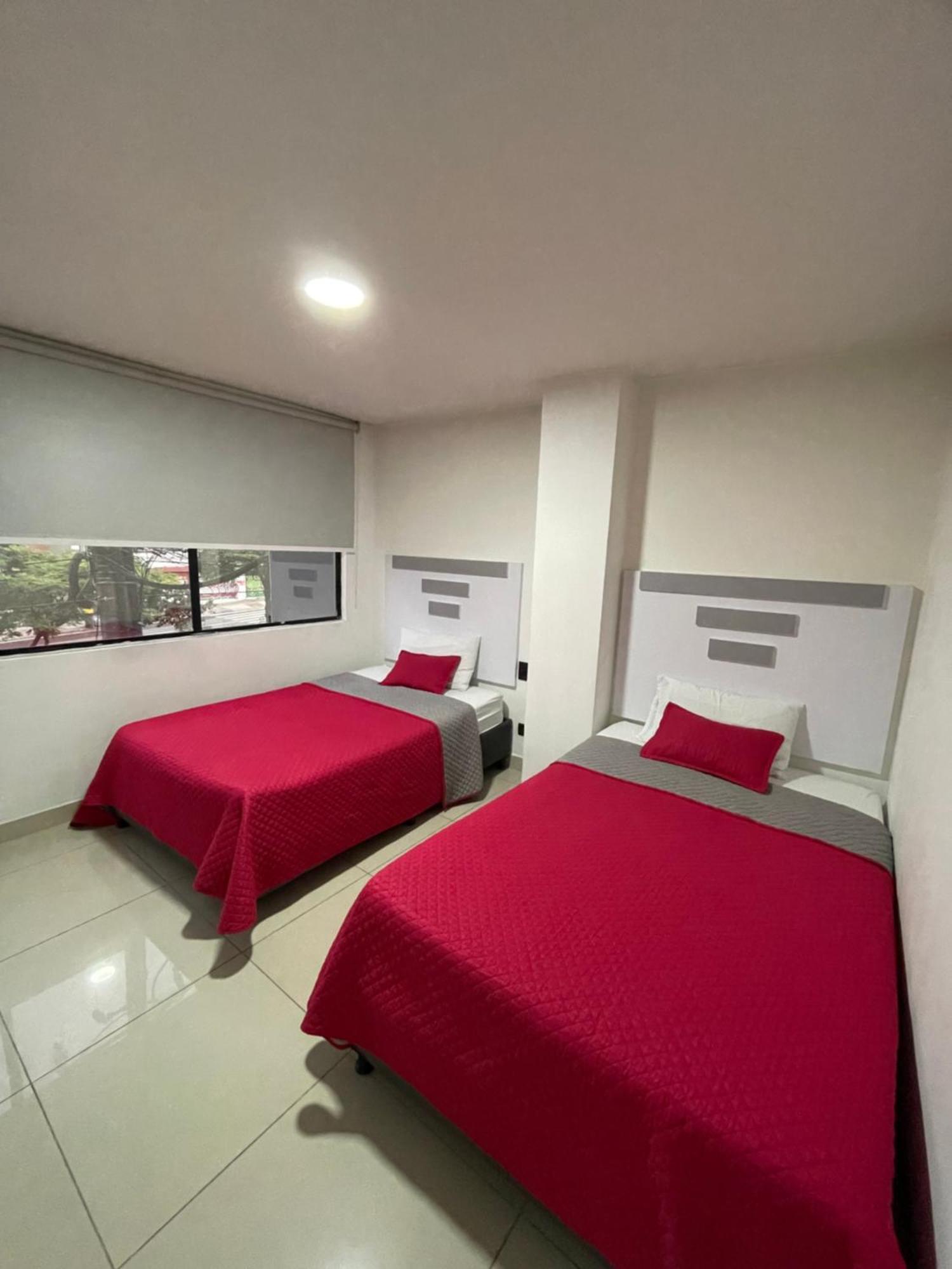 Hotel Ofix Medellín Zewnętrze zdjęcie